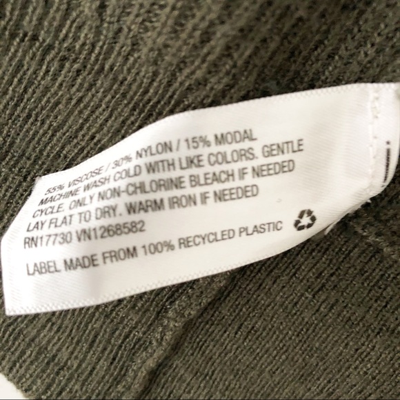 And Eawy Olive Green Cardigan Sweater Sz Medium - Picture 7 of 7